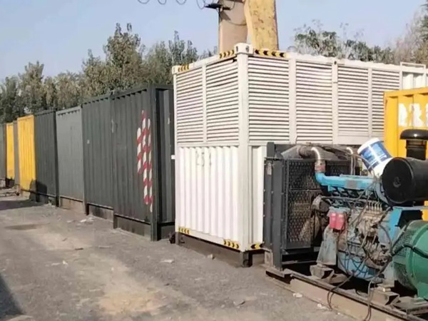 商洛200KW柴油发电机机组每小时油耗是多少?